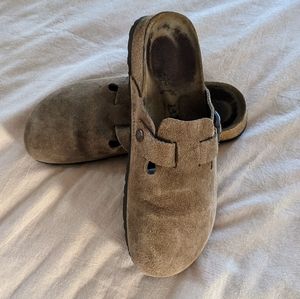 Suede Taupe Betula Birkenstock Clogs